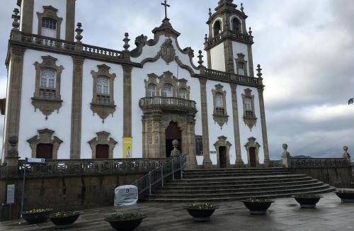Esculca Apartment | Apartamento, Praça Dom Duarte 8, Viseu, Portugal