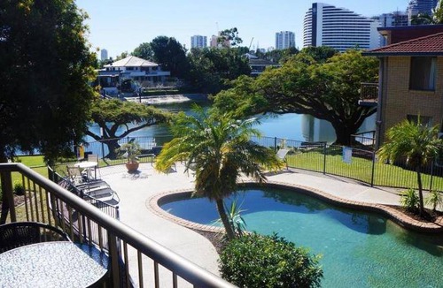 Broadbeach Waters Apartment | Apartment ∙ 2 bedrooms ∙ 6 guests