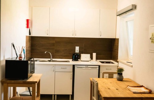 Palhais Apartment | Apartment 'Casa Das Pipas Palmela 2' with Shared Terrace, Wi-Fi & Air Conditioning