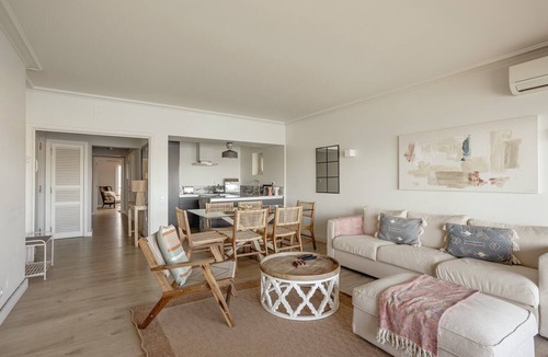 Cascais Apartment | Apartment 'Cascais Bay Terrace II' with Sea View & Wi-Fi