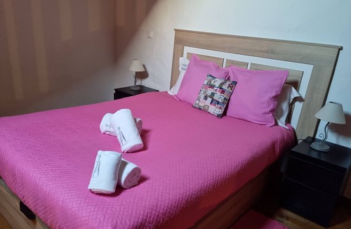 Barracao Apartment | Apartment "Estudio - Casa Pinheiro" with Mountain View, Shared Pool & Wi-Fi