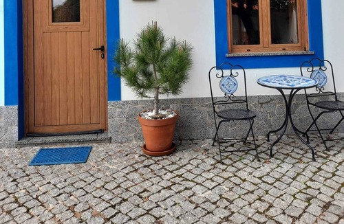Barracao Apartment | Apartment "Estudio - Casa Pinheiro" with Mountain View, Shared Pool & Wi-Fi