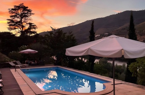 Cotas Apartment | Apartment 'Suite Castanha' with Shared Pool, Wi-Fi and Air Conditioning