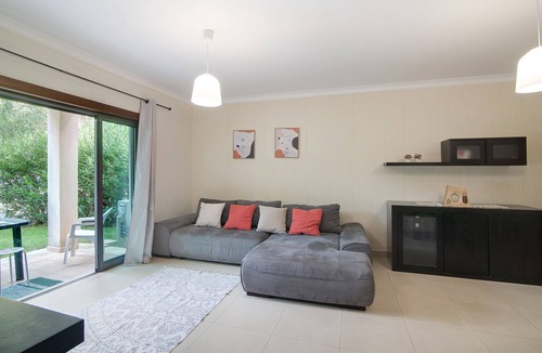 Vale de Parra Apartment | Apartment "Vale Férias" with Shared Pool & Wi-Fi
