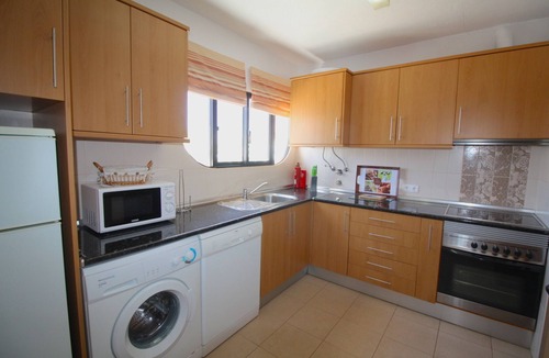 Mato Serrao Apartment | Apartment with communal pool walking distance to amenities, beach, town center