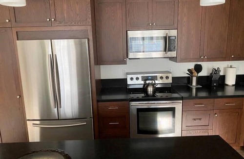 Carpinteria Apartment | Apt 10: Modern Luxury bright breezy steps to beach