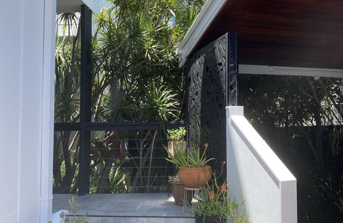 Mermaid Beach House | Architectural Beach House - 100m to beach