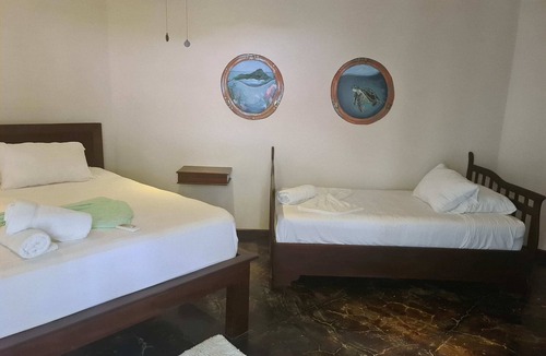 Dominical Hotel | Arenal Volcano Family Room at Hona Beach Hotel