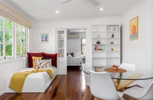 Brunswick Heads Apartment | Art Deco Hidden Treasure