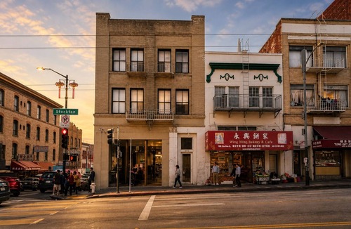 Nob Hill Apartment | Artistic 2-bedroom apartment in charming San Francisco Chinatown/North Beach