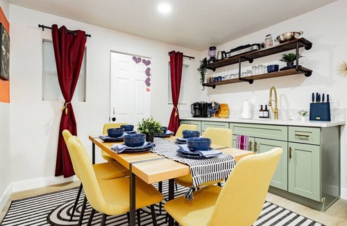 Gateway District House | Arts District Group Suite | Sleeps 10 + Pool Table
