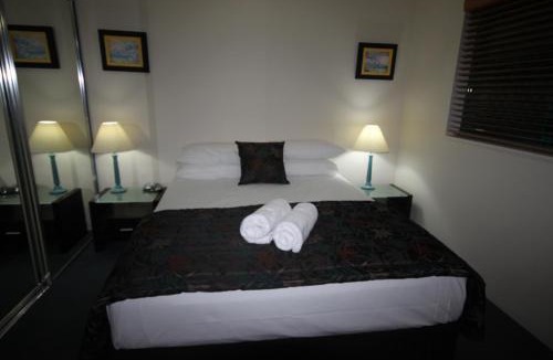 Broadbeach Apartment | Aruba Beach Resort