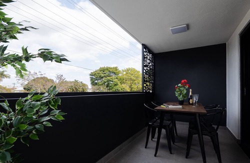Ascot House | Ascot Budget Residences - Close to Brisbane Airport & Racecourses