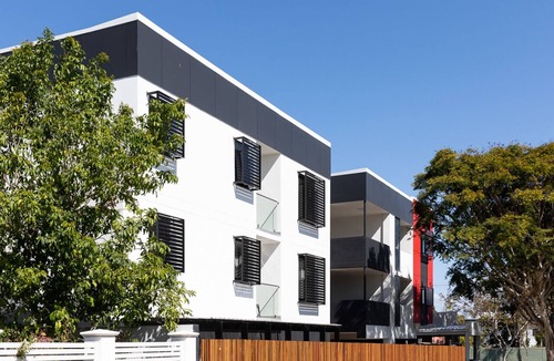 Ascot House | Ascot Budget Residences – Close to Airport & Racecourses