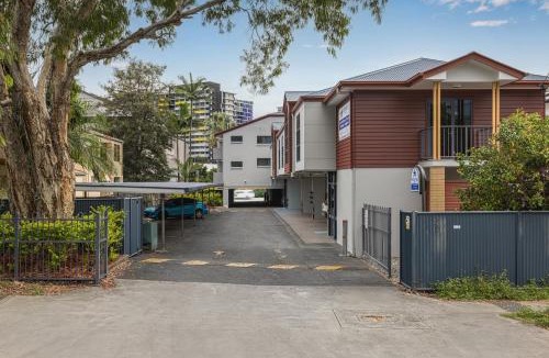 Hamilton Hotel | Asraport Motel