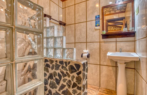 Cahuita Hotel | Atlantida Lodge