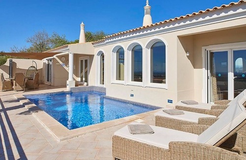 Pe do Cerro Villa | Attractive Villa, A/C, South Facing Terrace, Private Pool, Sea Views close to Santa Barbara de Nexe!