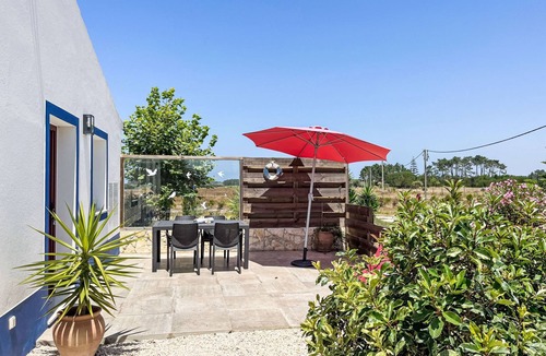 Cabeco de Aguia House | auf dem Lande in der Nähe des Strandes by Interhome