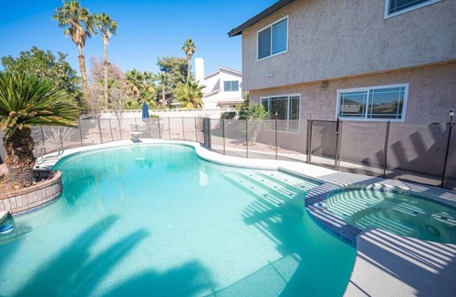 Green Valley North House | Authentic Vacation! Relaxing stay!