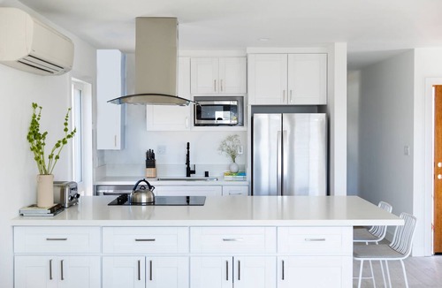 Middletown Condo | Avalon II by AvantStay | Chic & Stylish San Diego Condo w/Vibrant Interiors
