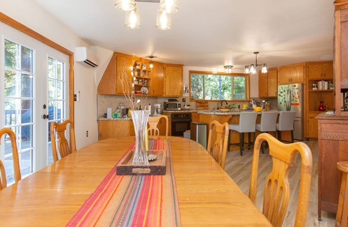 Avery Cabin | Avery Dome Cabin is a private three-story geodesic nestled in 5-acres of forest.