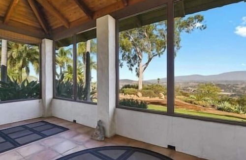 North Ridge House | Awaken The Magic Within You at Cactus Blossom Retreat! + Cottage