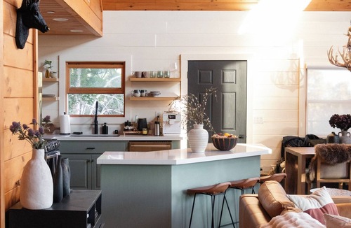 Julian Cabin | Award-winning A-frame in Julian. Luxe interiors, gorgeous sunset views, cedar hot tub, and total mountain serenity.