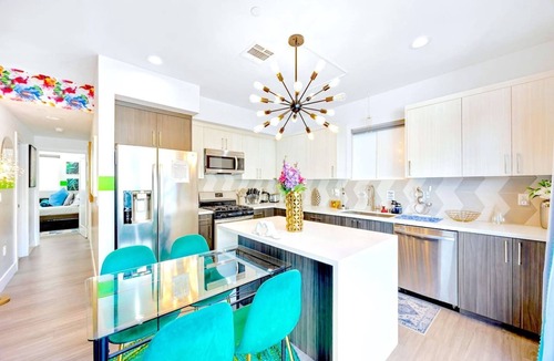 North Hollywood Villa | B. 3BR NoHo Retreat by Universal+Patio: MAJOR INTERNATIONAL SPORTING EVENT SoFi