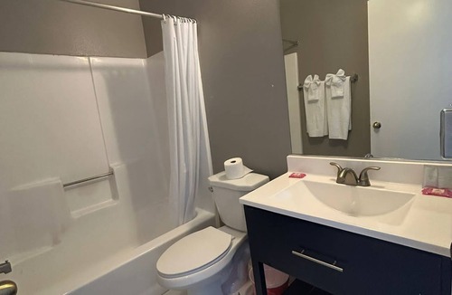Boulevard Hotel | Backcountry Inn Motel