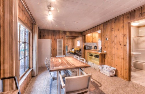 Tahoe Island Apartment | Badger Basin | Near All SLT Activities!