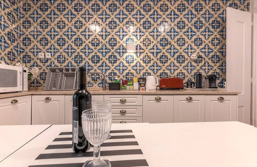 Encarnacao Apartment | Bairro Alto Palace Apartment for Large Groups