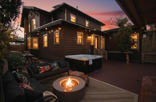 North Park House | Balboa 6BR Mansion with Hot Tub and Game Room