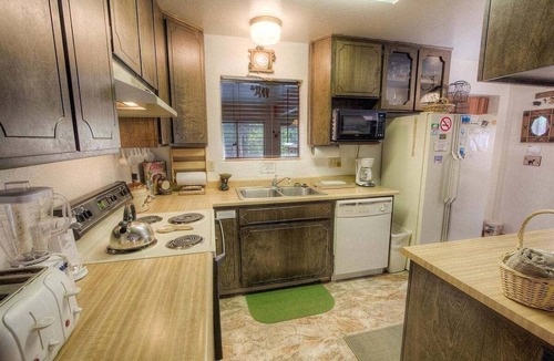 Y Area House | Bambi's Buck House | Pool Table | BBQ