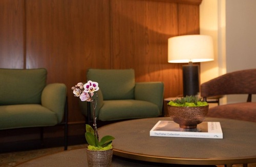South Beach Hotel | Bay View Room w/Living Area | Stay Close to Downtown