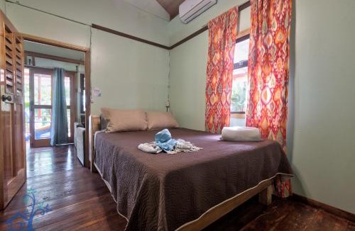 Cocles Apartment | Beach Front Chill Surf Spot