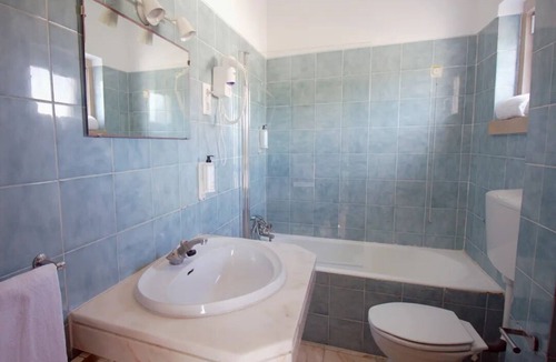 Praia das Macas House | Beach Getaway in Cavalo Beach! Ocean View, Free Parking, Pets are Allowed!