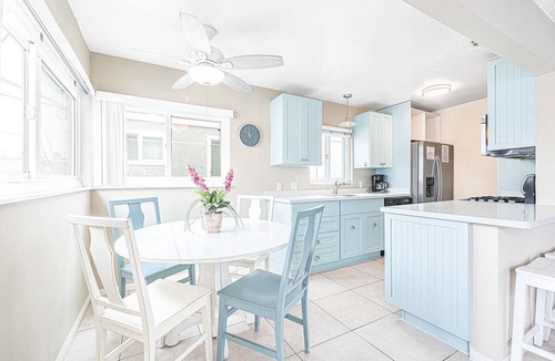 West Newport Condo | Beach House for Family Trips to the Coast, Steps to Sand with A/C and Sunny Balcony