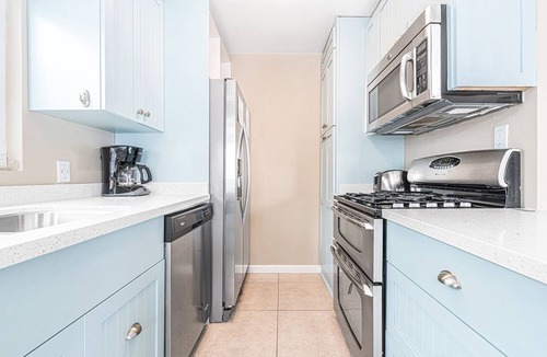 West Newport Condo | Beach House for Family Trips to the Coast, Steps to Sand with A/C and Sunny Balcony