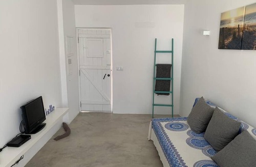Trafaria House | Beach, Surf and City - 1 bedroom villa