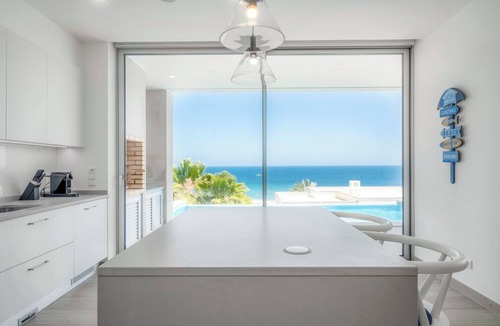 Porto de Mos Villa | Beach View Villa by Blue Diamond (55)