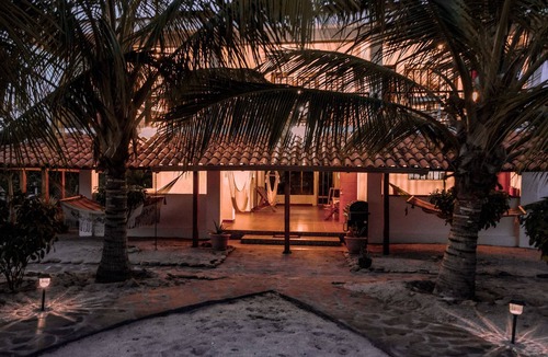 Jiquelite Villa | BEACH VILLA - BEACHFRONT - A/C/HOT SHOWER