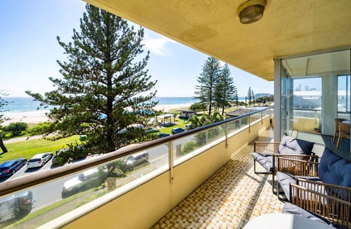 Miami Apartment | Beachfront Apartment on the Esplanade