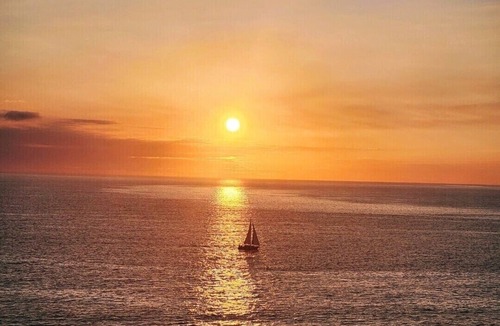 South Redondo Apartment | Beachfront Beauty Cove