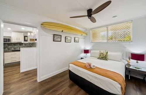 Burleigh Heads Apartment | Beachfront Burleigh Getaway!