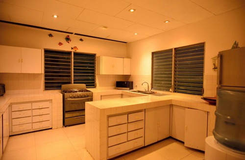 San Juan del Sur House | Beachfront Charming 4-bedroom house with WiFi and AC. 5 minutes to the town!
