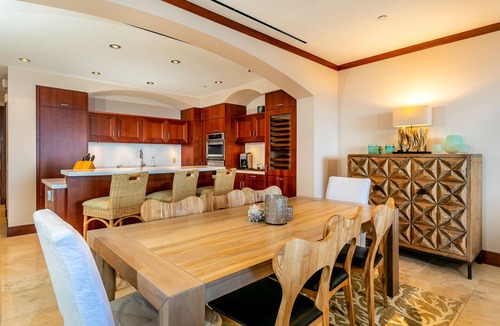 Wailea Villa | Beachfront penthouse w/panoramic ocean views and pool access