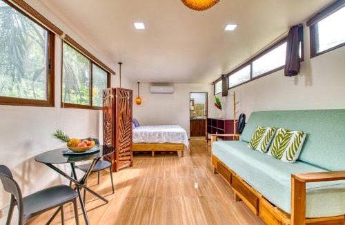 Cocles Apartment | Beachfront Studio - Direct Beach Access, AC & Fast WiFi