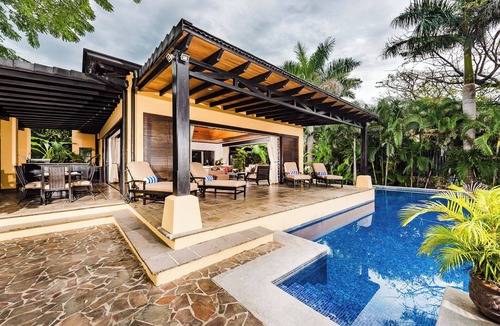 Rio Seco Villa | Beachfront Villa in Playa Langosta, Tamarindo!