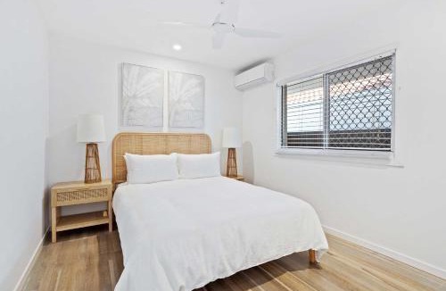 Mermaid Beach Apartment | Beachside 3 Bedroom - Direct Beach Access
