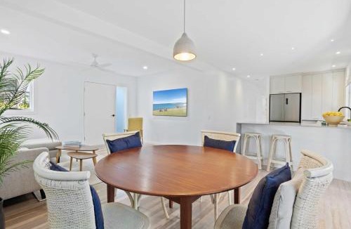 Mermaid Beach Apartment | Beachside 3 Bedroom - Direct Beach Access